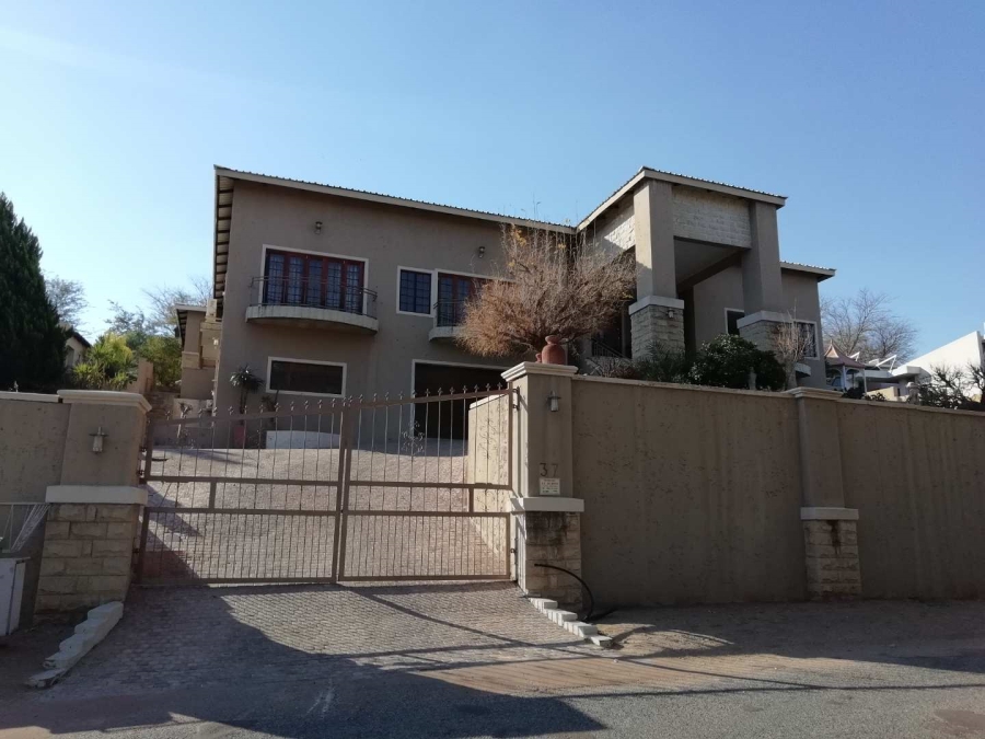 5 Bedroom Property for Sale in Keidebees Northern Cape